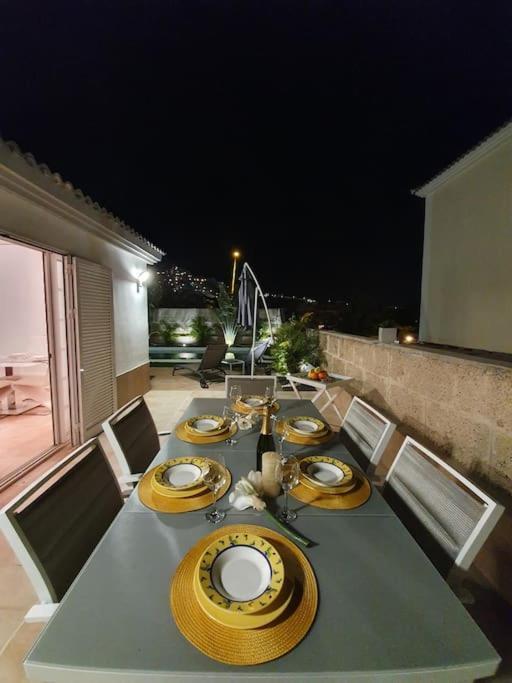 Villa Vanesa Luxury Private Villa With A Heated Pool, 4 Bedrooms And 4 Bathrooms Адехе Экстерьер фото